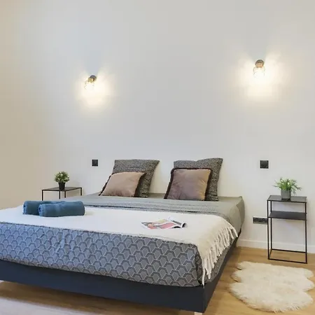 110 M2 Loft-style 아파트 *